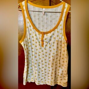Xhilarition Tank top - White with Gold Fleur De Lis design. XXL - Cotton -